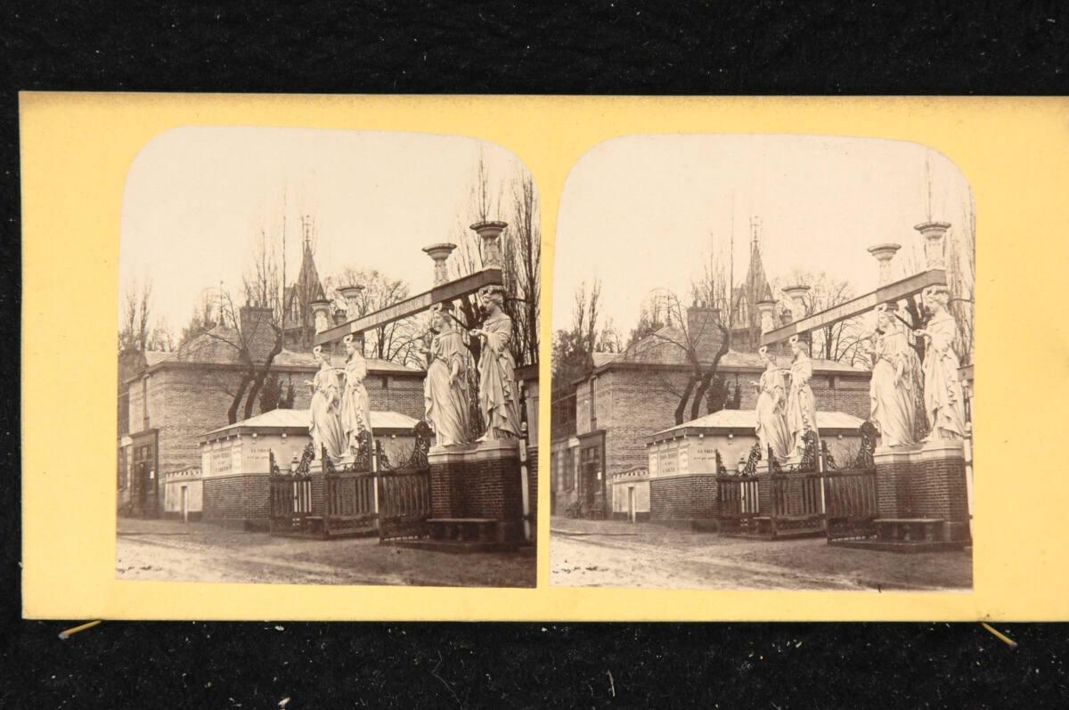 Anonym, Eingang zum 1860 gebauten Wohnpark der Villa Montmorency im 16. Arrondissement in Paris…