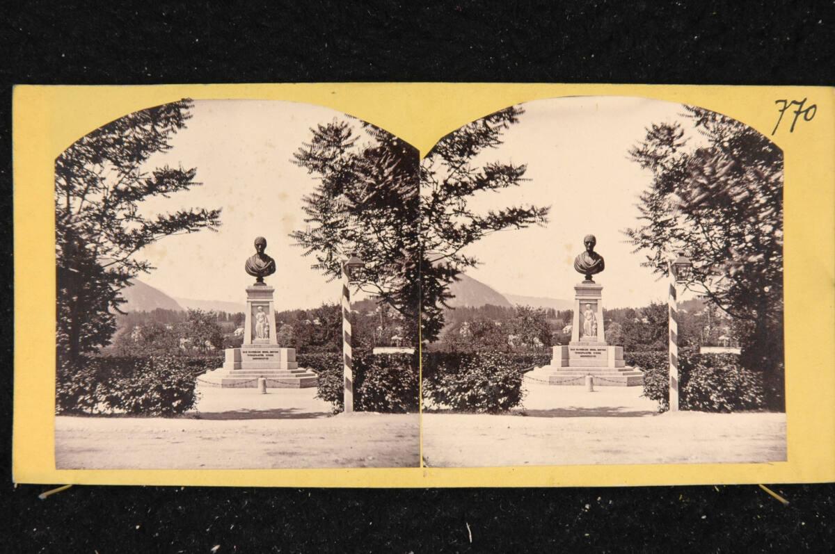 Anonym, Das Denkmal für Franz de Paula Augustin Wirer, Ritter von Rettenbach, in Bad Ischl, Inv…
