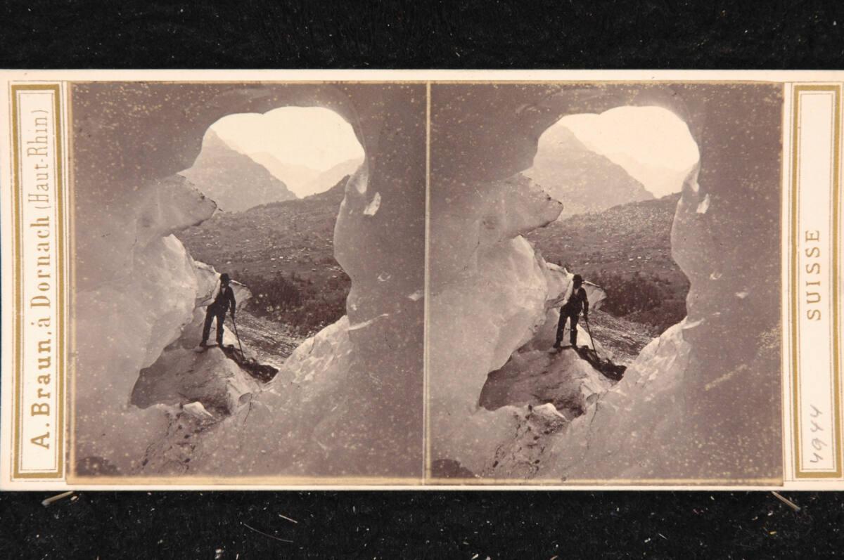 Adolphe Braun, Schweiz, Berner Oberland, Eisdurchblick am hohen Grindelwald Gletscher, Inv. Nr.…