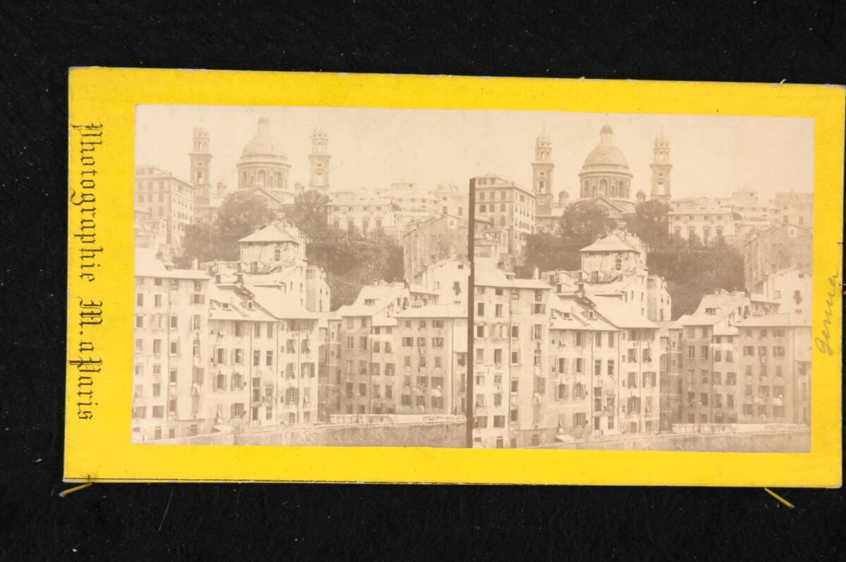 M. à Paris, Italien: Häuser und der Dom von Genua, Inv. Nr.: FotoGLV2000/23002