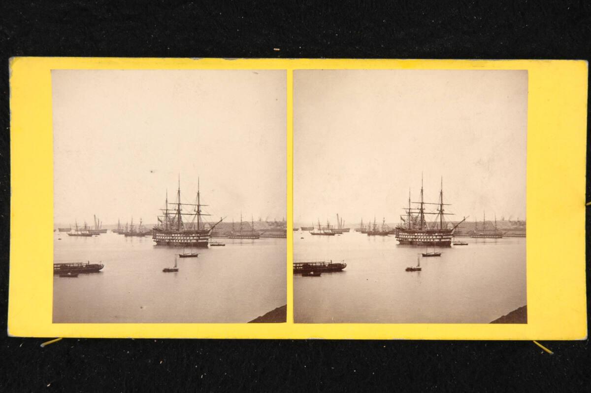 George Washington Wilson, H.M.S. "Impregnable" ("Unbezwingbar") 104 Kanonenschiff in Hamoaze vo…