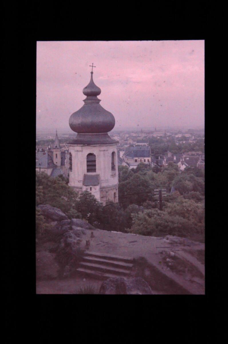 Joseph von Rheden, Blick auf den Karner und die Stadt Mödling, Inv. Nr.: FotoGLV2000/18120