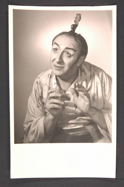 Gertrude Dietrich, Karl Dönch in "Der Mikado", Inv. Nr.: FotoGLV2000/279/154