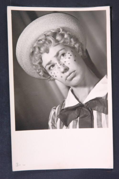 Gertrude Dietrich, Lotte Ledl in "Die schlimmen Buben", Inv. Nr.: FotoGLV2000/279/25305
