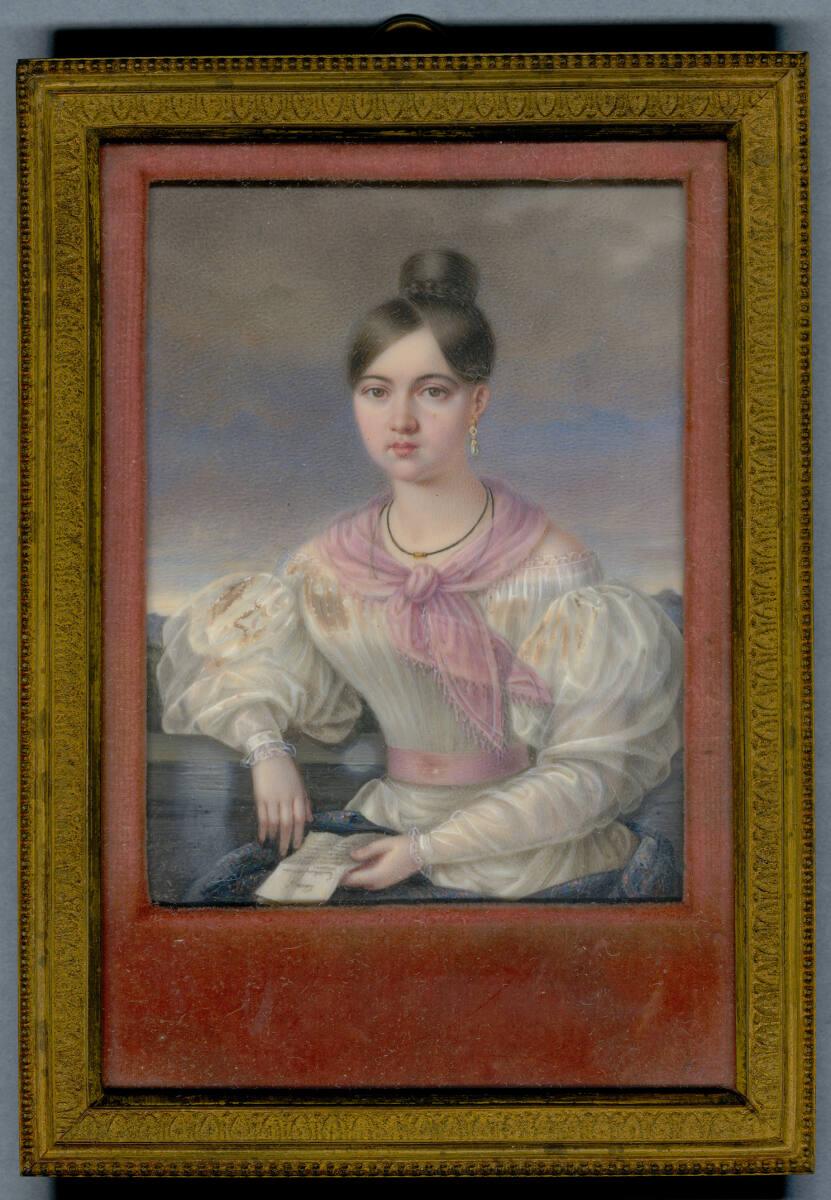 Wenzel Kraus, Sitzende brieflesende junge Frau, in weißem Kleid, mit rosa Halstuch, Inv. Nr.: 2…
