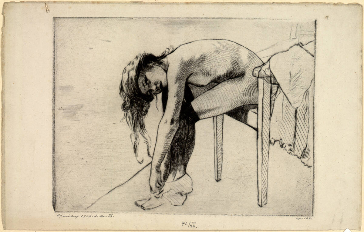 Akt, einen Schuh anziehend (op. 164), Carl Anton Reichel, 1916