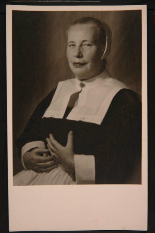 Gertrude Dietrich, Auguste Pünkösdy in "Graf von [... unleserlich]", Inv. Nr.: FotoGLV2000/279/…