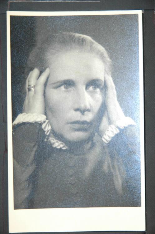 Gertrude Dietrich, Auguste Pünkösdy in "[... unleserlich]", Inv. Nr.: FotoGLV2000/279/28237