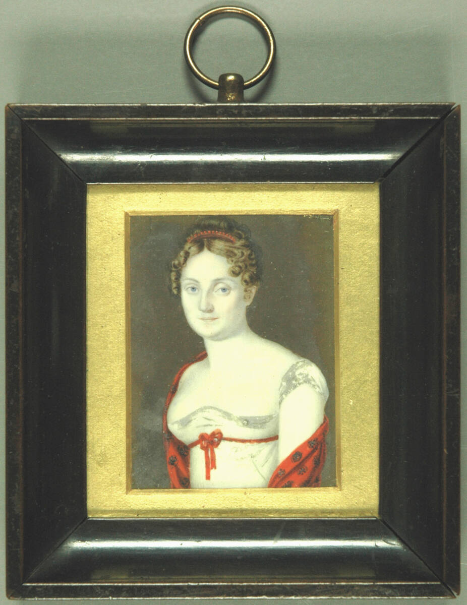 Dame in weißem Empirekleid mit rotem Gürtel und rotem Schal, DeutscherMeister