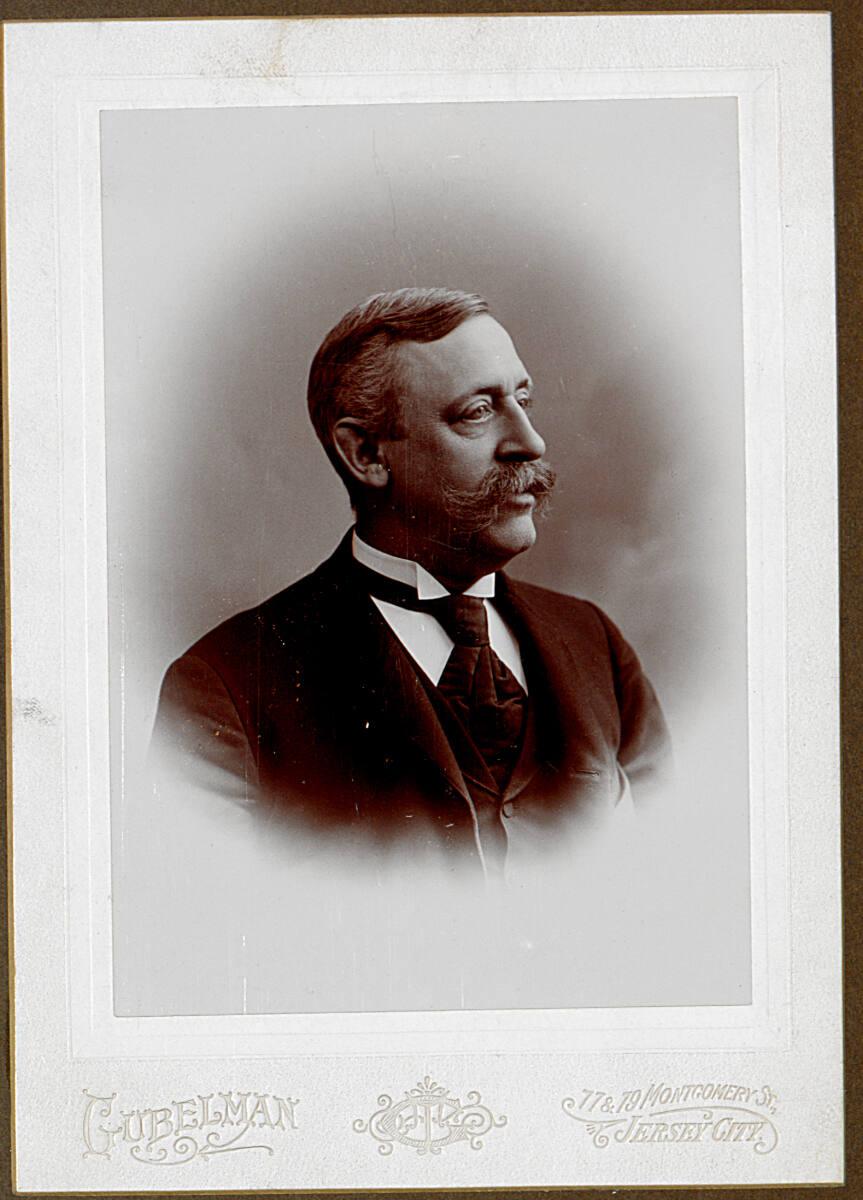 Theodore Gubelman, USA, Herrenporträt, Brustbild, Inv. Nr.: FotoGLV2000/289