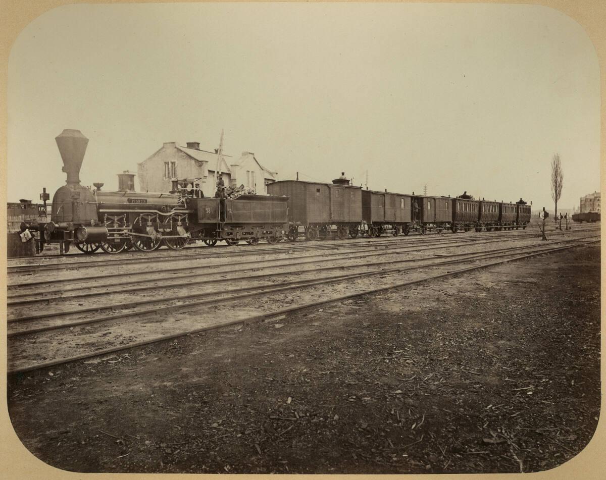 Adolf Schoon von Corbitzthal, Lemberg-Czernowitzer Eisenbahn: Ein completter Personenzug der k.…