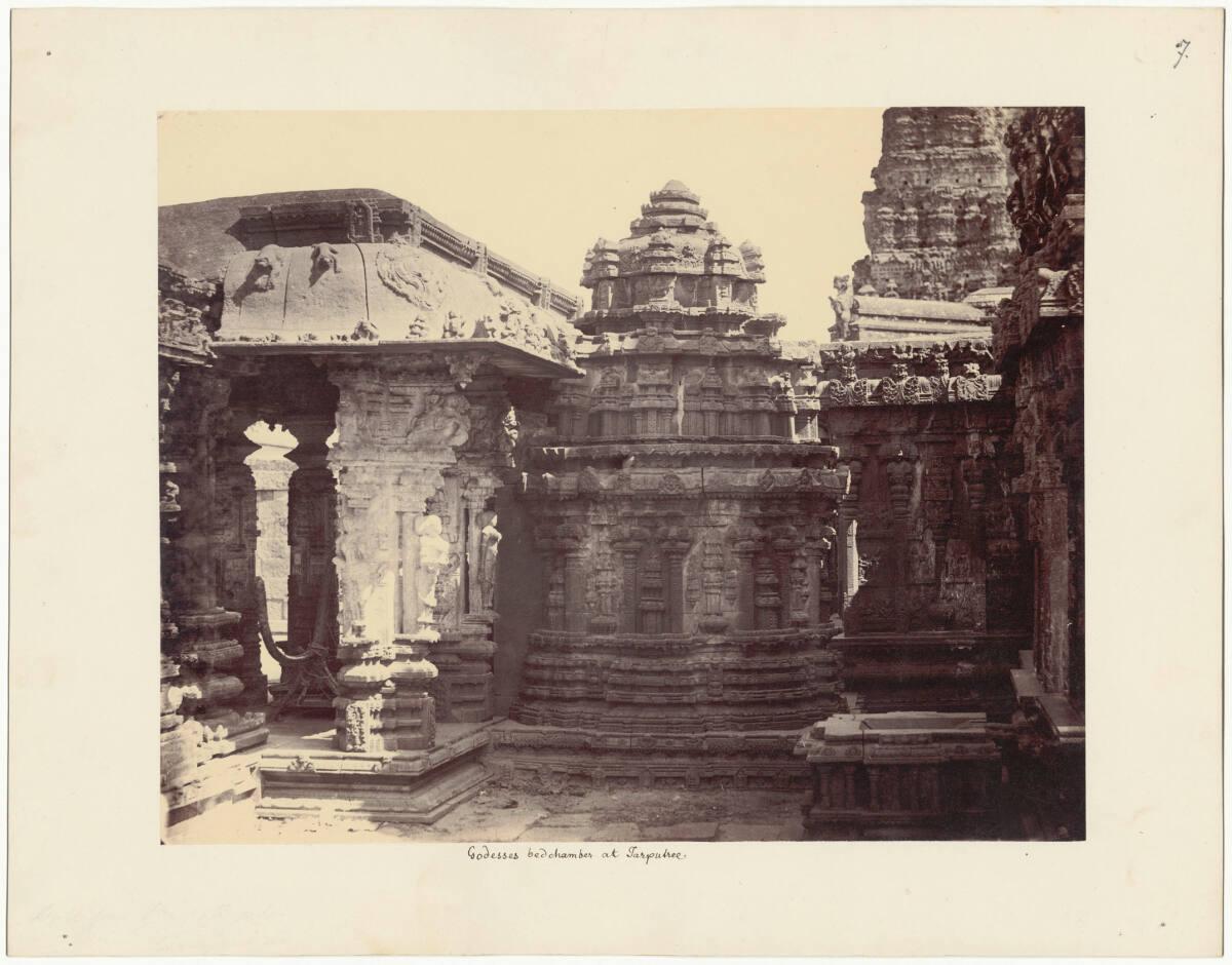 Anonym, Godesses bedchamber at Tarputree., Inv. Nr.: Foto2026/1/7