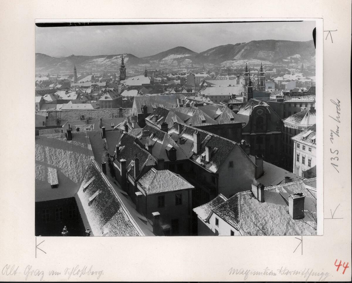 Maximilian von Karnitschnigg, Alt-Graz vom Schloßberg aus gesehen. Steiermark, Inv. Nr.: FotoLS…