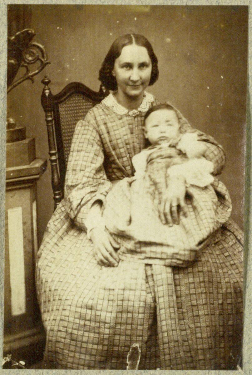 Wenzel Weis, Wenzel Weis, Porträt einer Frau mit Kind, Inv. Nr.: FotoGLV2000/6661