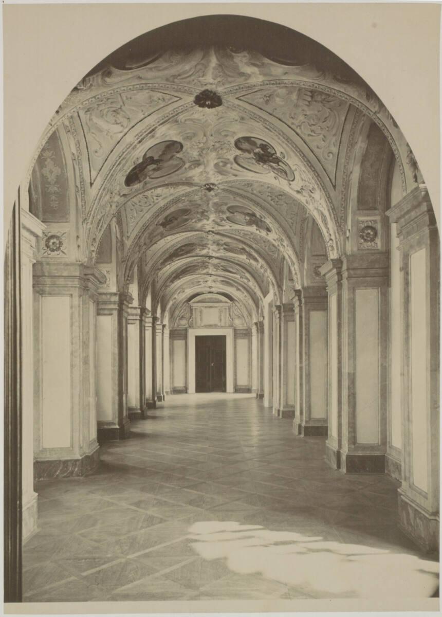 Heinrich (Jindrich) Eckert, Gang im Waldsteinpalais in Prag, Inv. Nr.: FotoGLV2000/2249