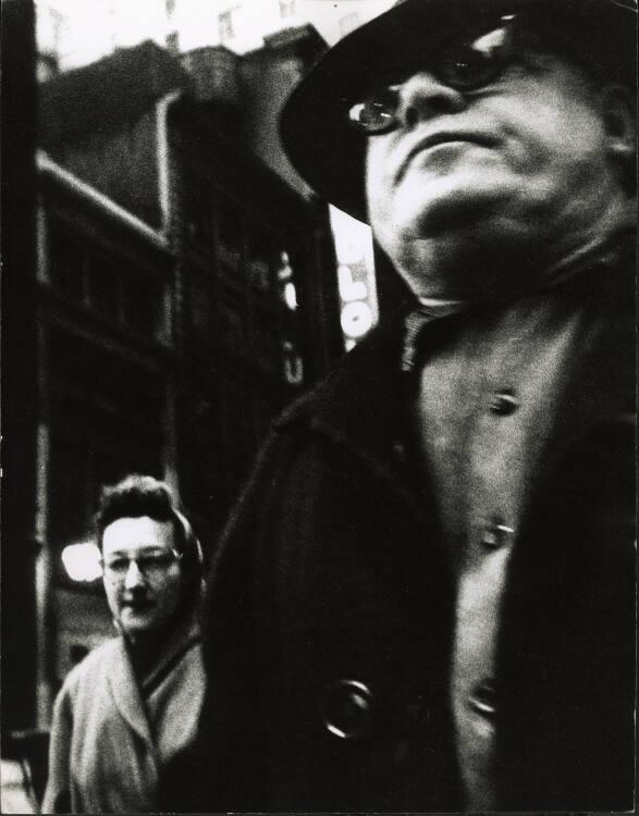 William Klein, Man and Woman from Under, New York, Inv. Nr.: FotoLS2001/23