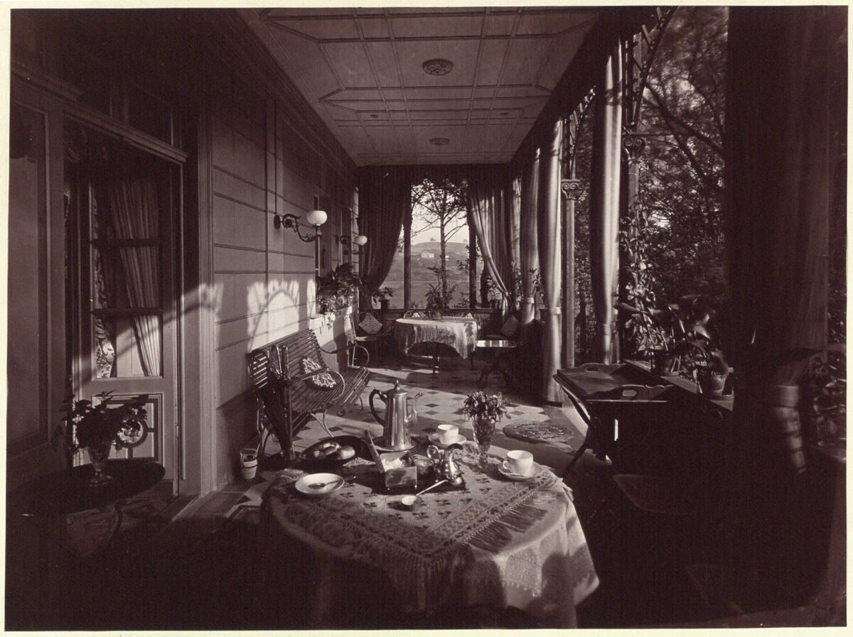 Heinrich Hermann Axtmann, Veranda einer Privatwohnung, Inv. Nr.: FotoGLV2000/3261