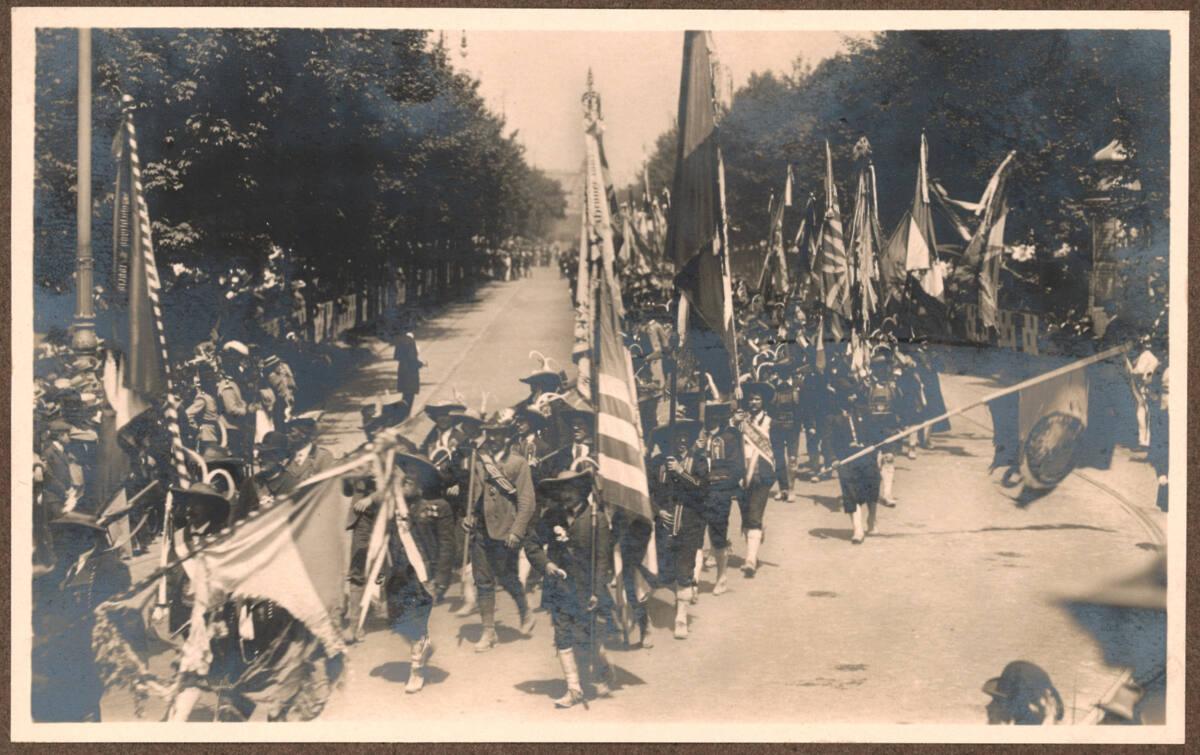Kunst- und Verlagsanstalt Josef Löwy, Wien, Josef Löwy, Kaiser-Huldigungs-Festzug in Wien 1908:…