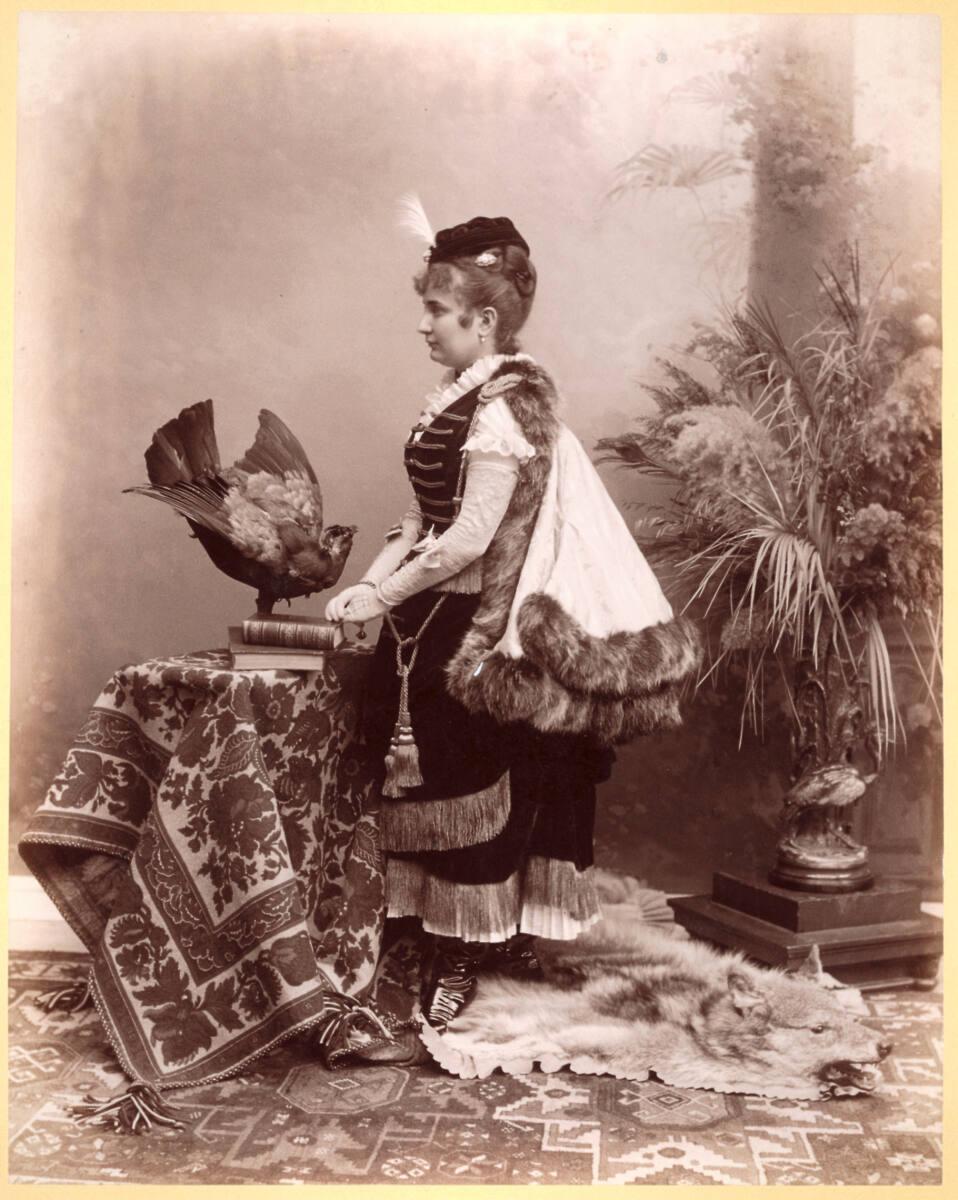 Friedrich Mallmann, Charles Scolik, Carl Srna, Dame in ungarischem Kostüm, Inv. Nr.: FotoGLV200…