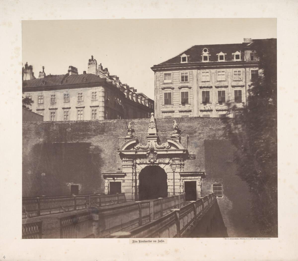 K. K. Hof- und Staatsdruckerei Wien, Altes Kärnthnerthor von Aussen, Inv. Nr.: Foto2003/16
